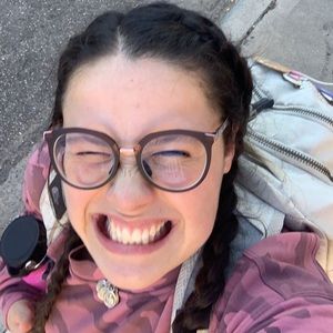 Meet your Posher, Cassandra